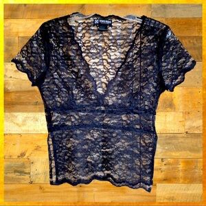 TAGRAG CULTURE BLACK LACE SLEEVELESS CROP TOP SZ S/M